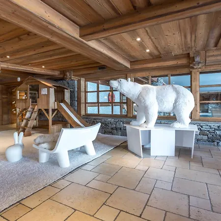 De Standing Avec Piscine Et Spa, Pied De Pistes, - Fr-1-461-4 Apartment *